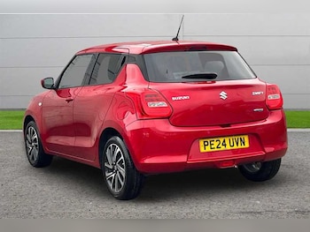 Used Suzuki Swift 2024 for sale - 77627770: Photo