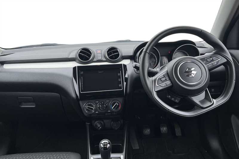 Used Suzuki Swift 2024 for sale - 77627770: Photo 4