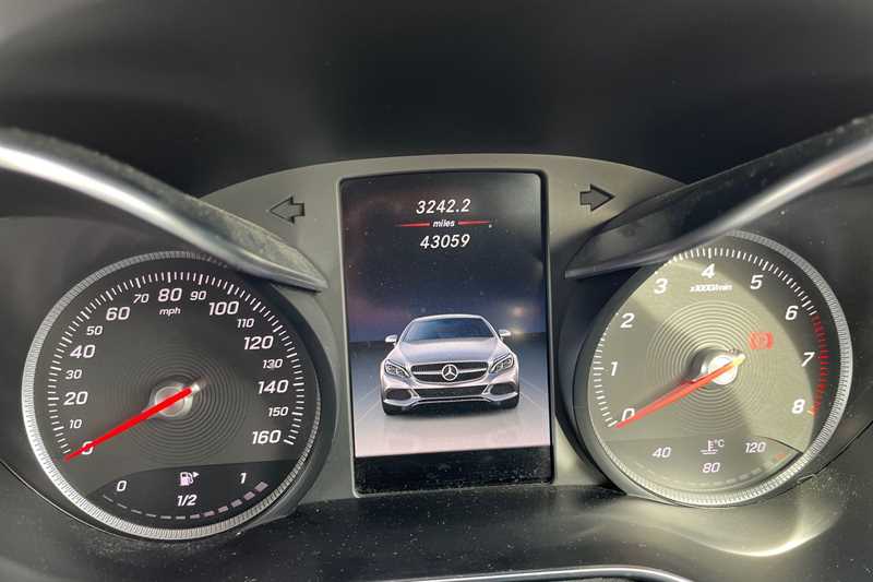 Used Mercedes-Benz C Class 2017 for sale - 77588837: Photo 11