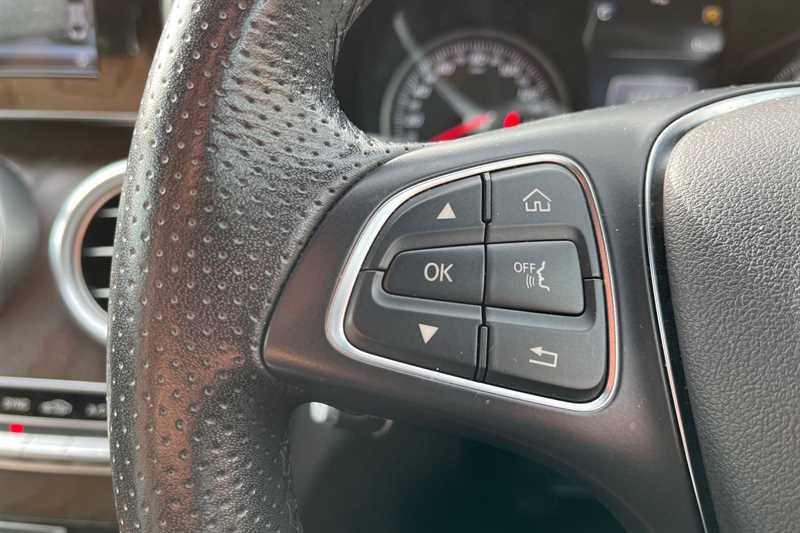 Used Mercedes-Benz C Class 2017 for sale - 77588837: Photo 17