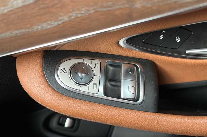 Used Mercedes-Benz C Class 2017 for sale - 77588837: Photo 18