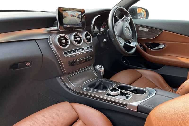 Used Mercedes-Benz C Class 2017 for sale - 77588837: Photo 2