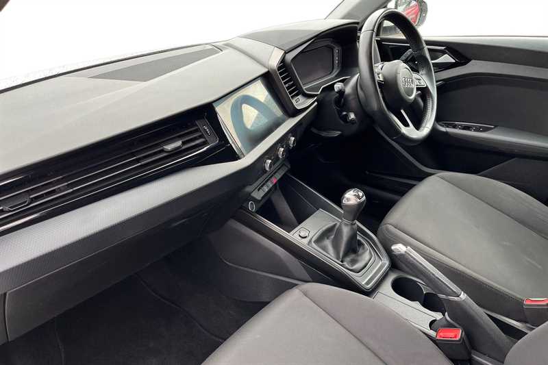 Used Audi A1 2019 for sale - 77627771: Photo 2