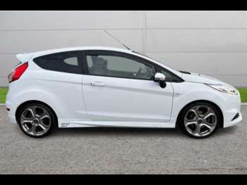 Used Ford Fiesta 2015 for sale - 74880717: Photo