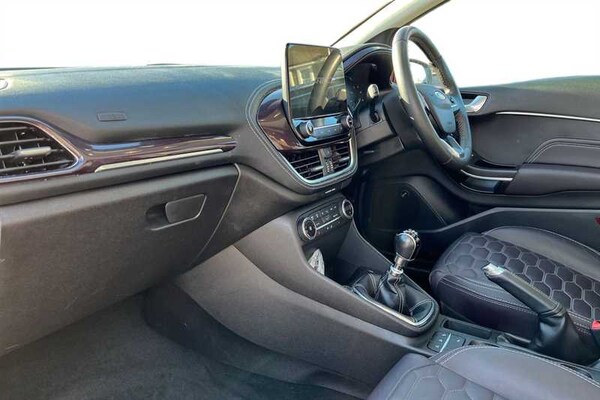 Used Ford Fiesta 2018 for sale - 76176435: Photo 2