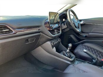 Used Ford Fiesta 2018 for sale - 76176435: Photo 2