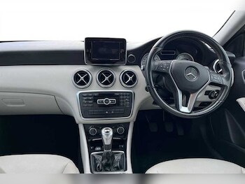 Used Mercedes-Benz A-Class 2015 for sale - 78550089: Photo