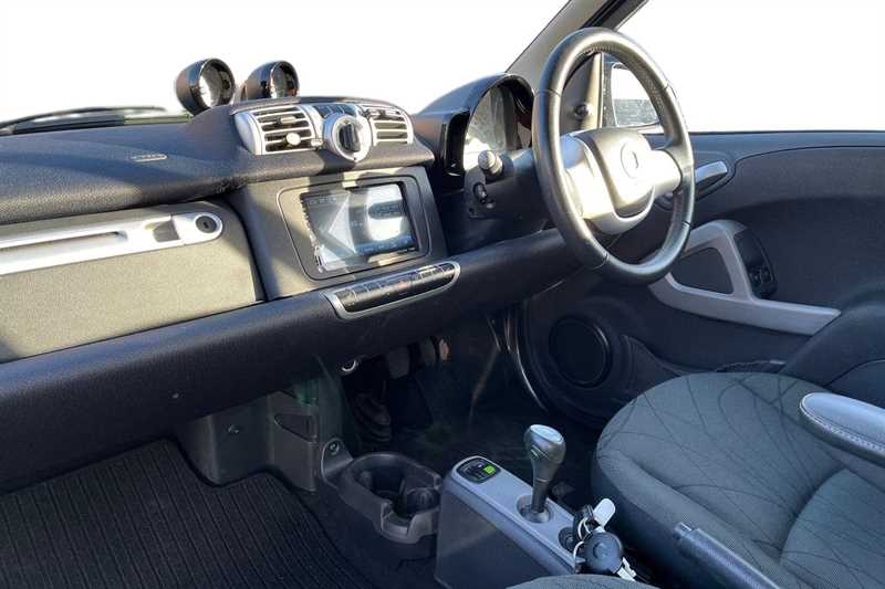 Used smart fortwo 2012 for sale - 76937730: Photo 2