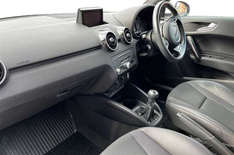 Used Audi A1 2016 for sale - 77706444: Photo 2