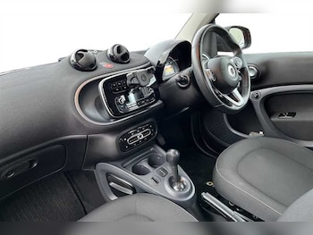 Used smart fortwo 2018 for sale - 77576644: Photo