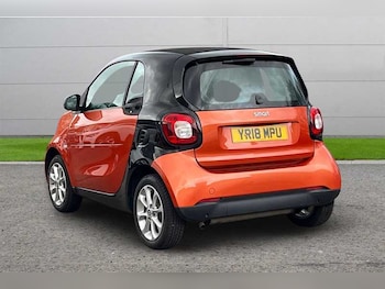 Used smart fortwo 2018 for sale - 77576644: Photo