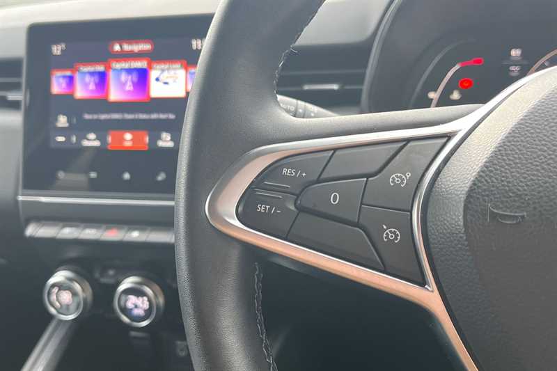 Used Renault Clio 2022 for sale - 76928278: Photo 17