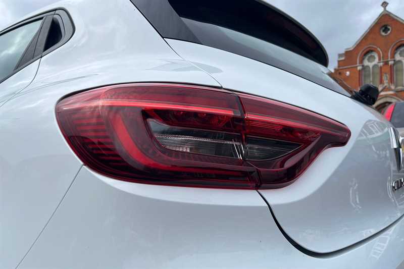 Used Renault Clio 2022 for sale - 76928278: Photo 25