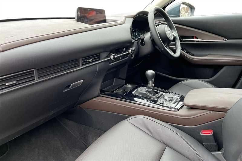 Used Mazda CX-30 2024 for sale - 76328440: Photo 2