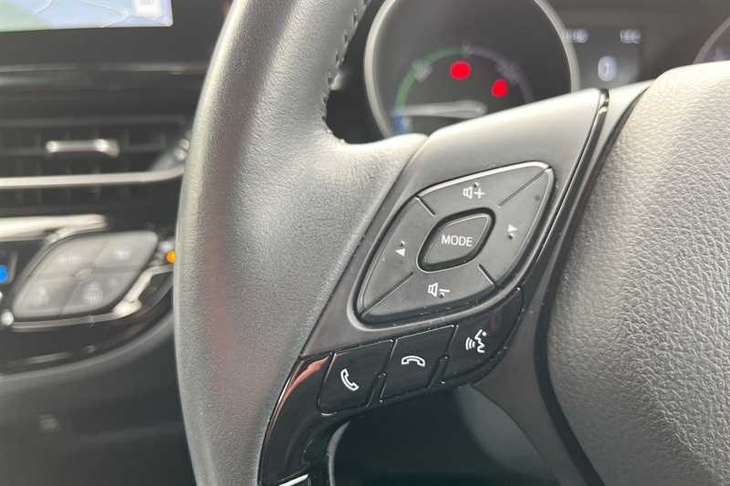 Used Toyota C-HR 2022 for sale - 76754866: Photo 17