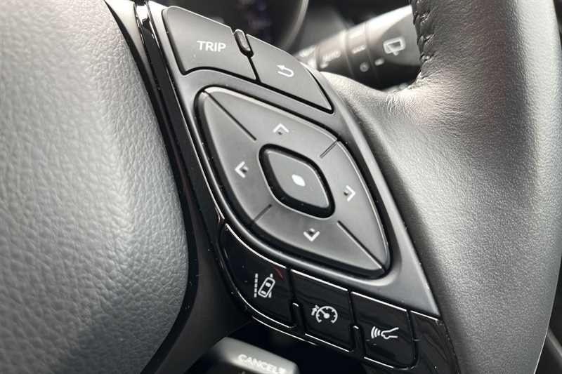 Used Toyota C-HR 2022 for sale - 76754866: Photo 27