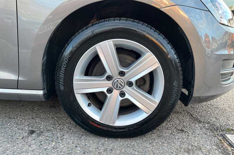 Used Volkswagen Golf 2017 for sale - 77442872: Photo 23