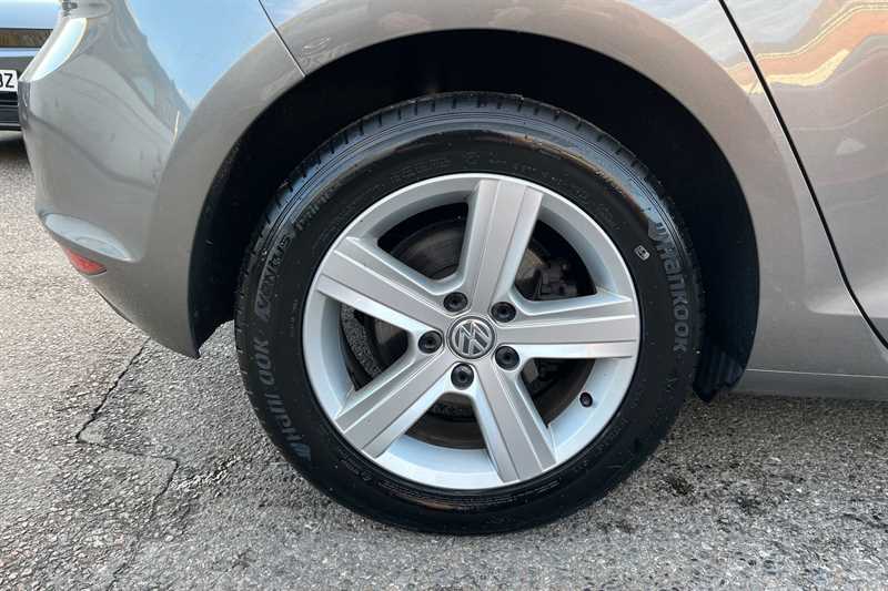 Used Volkswagen Golf 2017 for sale - 77442872: Photo 24