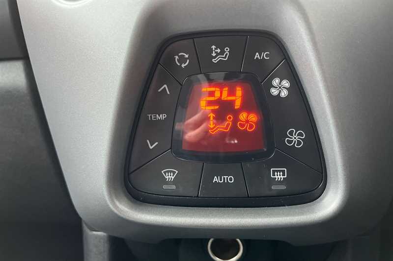 Used Toyota AYGO 2020 for sale - 76954633: Photo 16