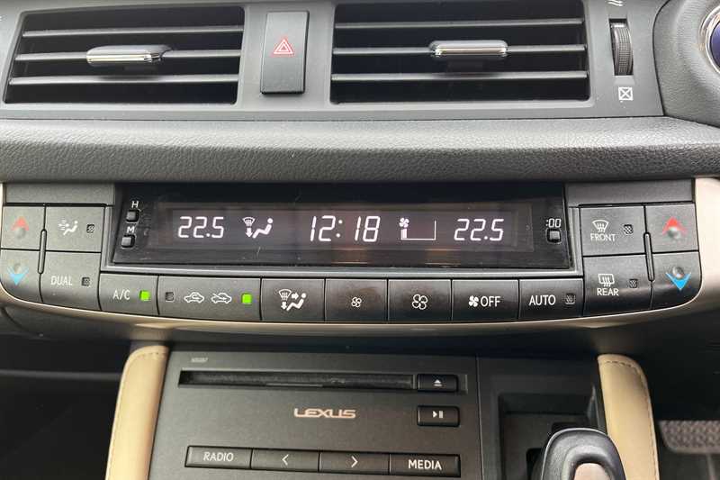 Used Lexus CT 2014 for sale - 76967033: Photo 16