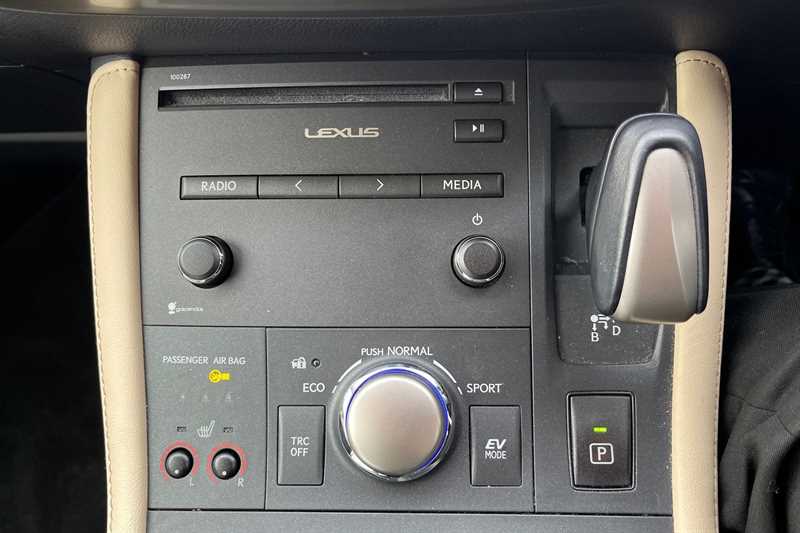 Used Lexus CT 2014 for sale - 76967033: Photo 27