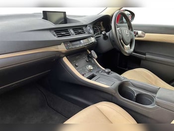 Used Lexus CT 2014 for sale - 76967033: Photo