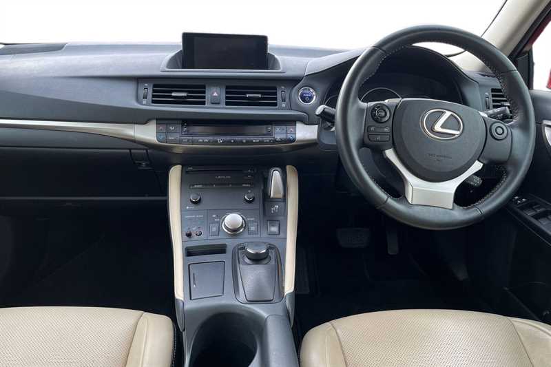 Used Lexus CT 2014 for sale - 76967033: Photo 4
