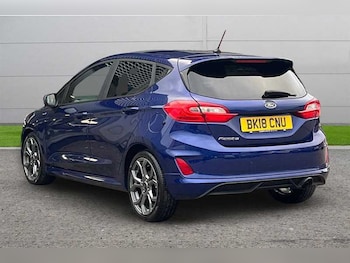Used Ford Fiesta 2018 for sale - 76523712: Photo