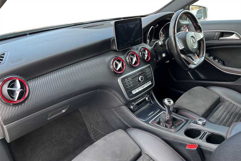 Used Mercedes-Benz A-Class 2016 for sale - 77316162: Photo 2