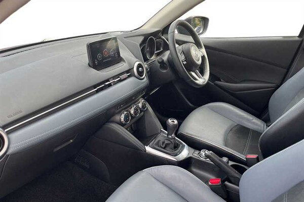 Used Mazda Mazda2 2021 for sale - 75648899: Photo 2
