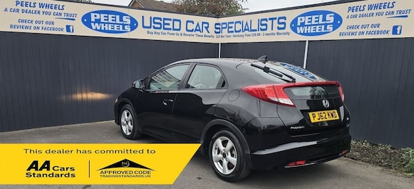 Used Honda Civic 2012 for sale - 76309409: Photo 8