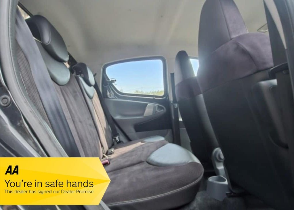 Used Toyota AYGO 2009 for sale - 77328317: Photo 9