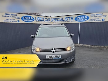 Used Volkswagen Touran 2013 for sale - 76855213: Photo
