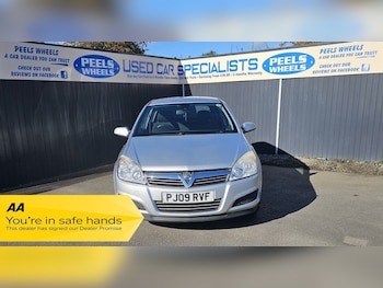 Used Vauxhall Astra 2009 for sale - 76033534: Photo 2
