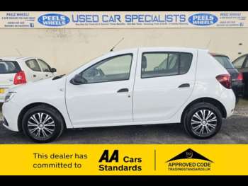 Used Dacia Sandero 2017 for sale - 73620972: Photo