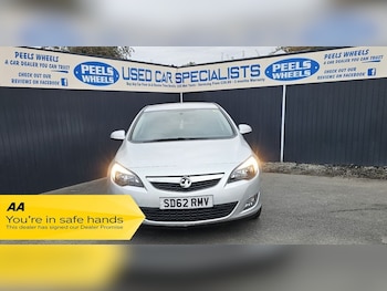 Used Vauxhall Astra 2012 for sale - 76098221: Photo 2