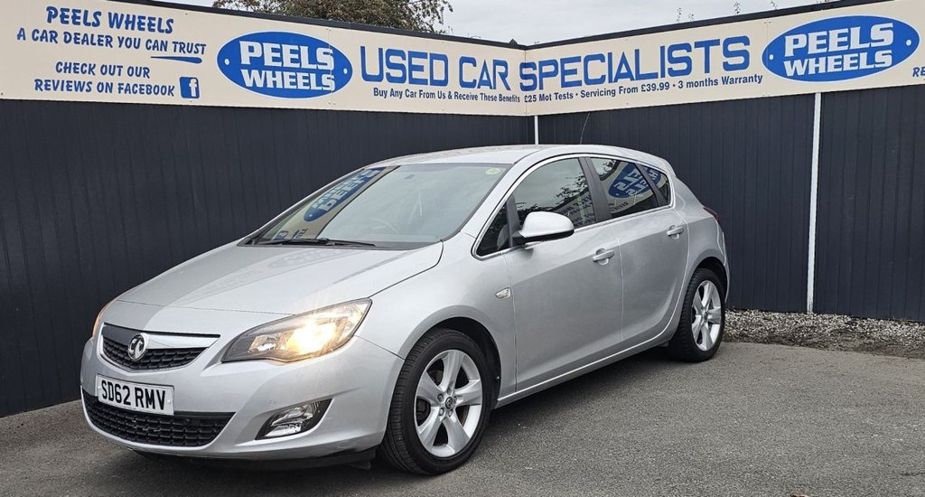 Used Vauxhall Astra 2012 for sale - 76098221: Photo 3