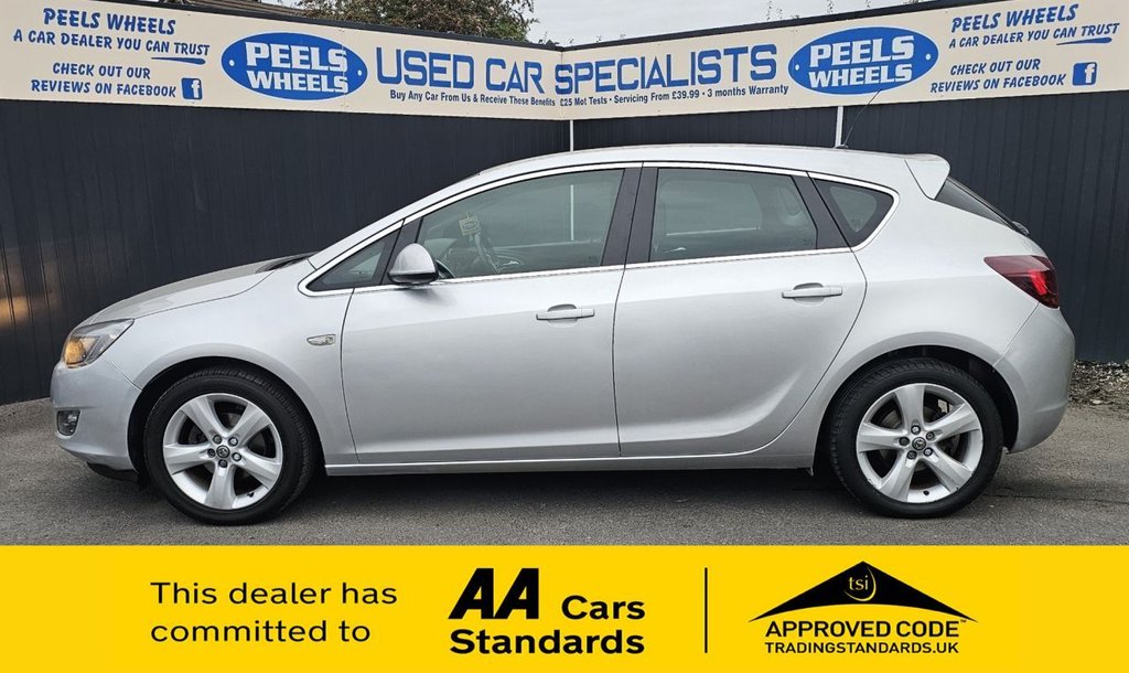 Used Vauxhall Astra 2012 for sale - 76098221: Photo 4