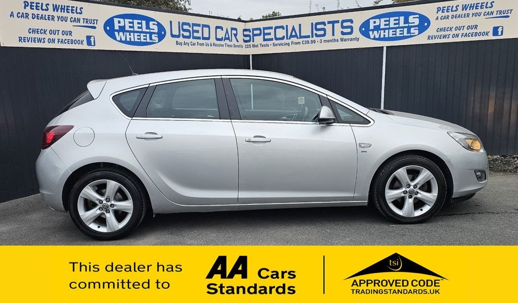Used Vauxhall Astra 2012 for sale - 76098221: Photo 5