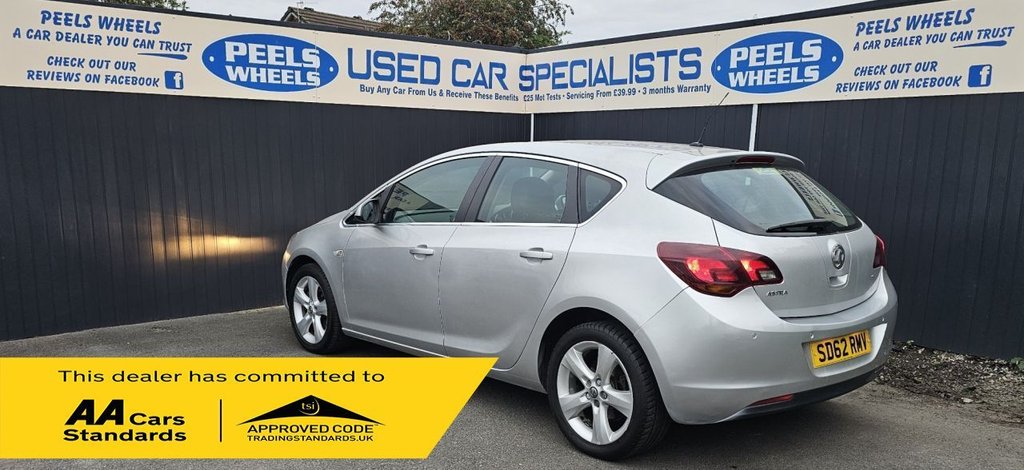 Used Vauxhall Astra 2012 for sale - 76098221: Photo 6