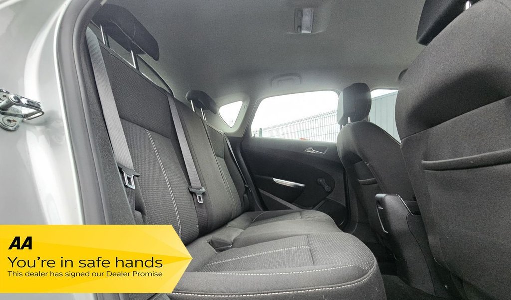 Used Vauxhall Astra 2012 for sale - 76098221: Photo 9