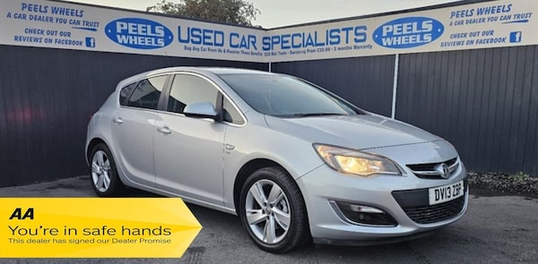 Used Vauxhall Astra 2013 for sale - 75721868: Photo 1