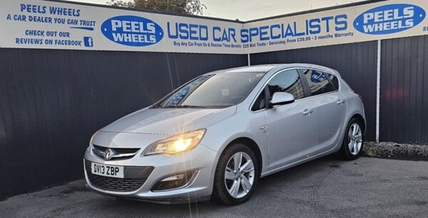 Used Vauxhall Astra 2013 for sale - 75721868: Photo 3