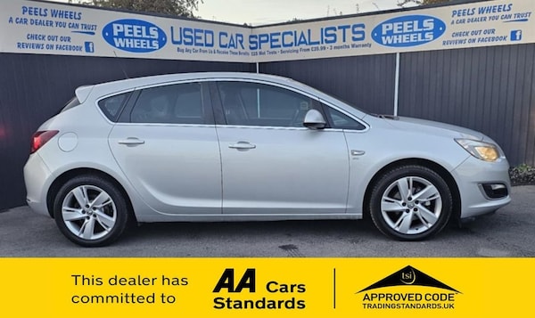 Used Vauxhall Astra 2013 for sale - 75721868: Photo 5