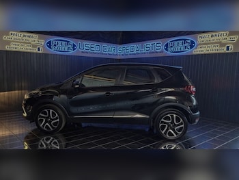 Used Renault Captur 2017 for sale - 78431256: Photo