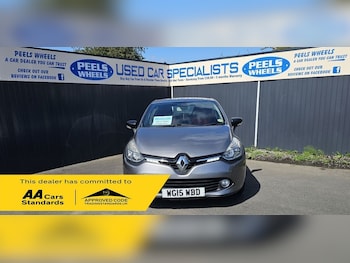 Used Renault Clio 2015 for sale - 75462138: Photo