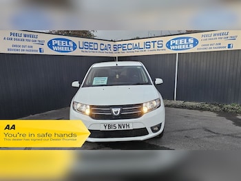 Used Dacia Sandero 2015 for sale - 76216799: Photo 2