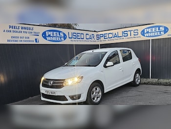 Used Dacia Sandero 2015 for sale - 76216799: Photo 3