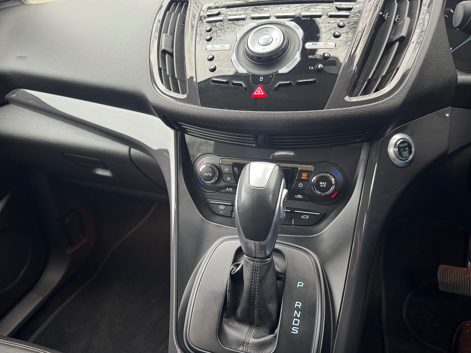 Used Ford Kuga 2014 for sale - 77570411: Photo 17