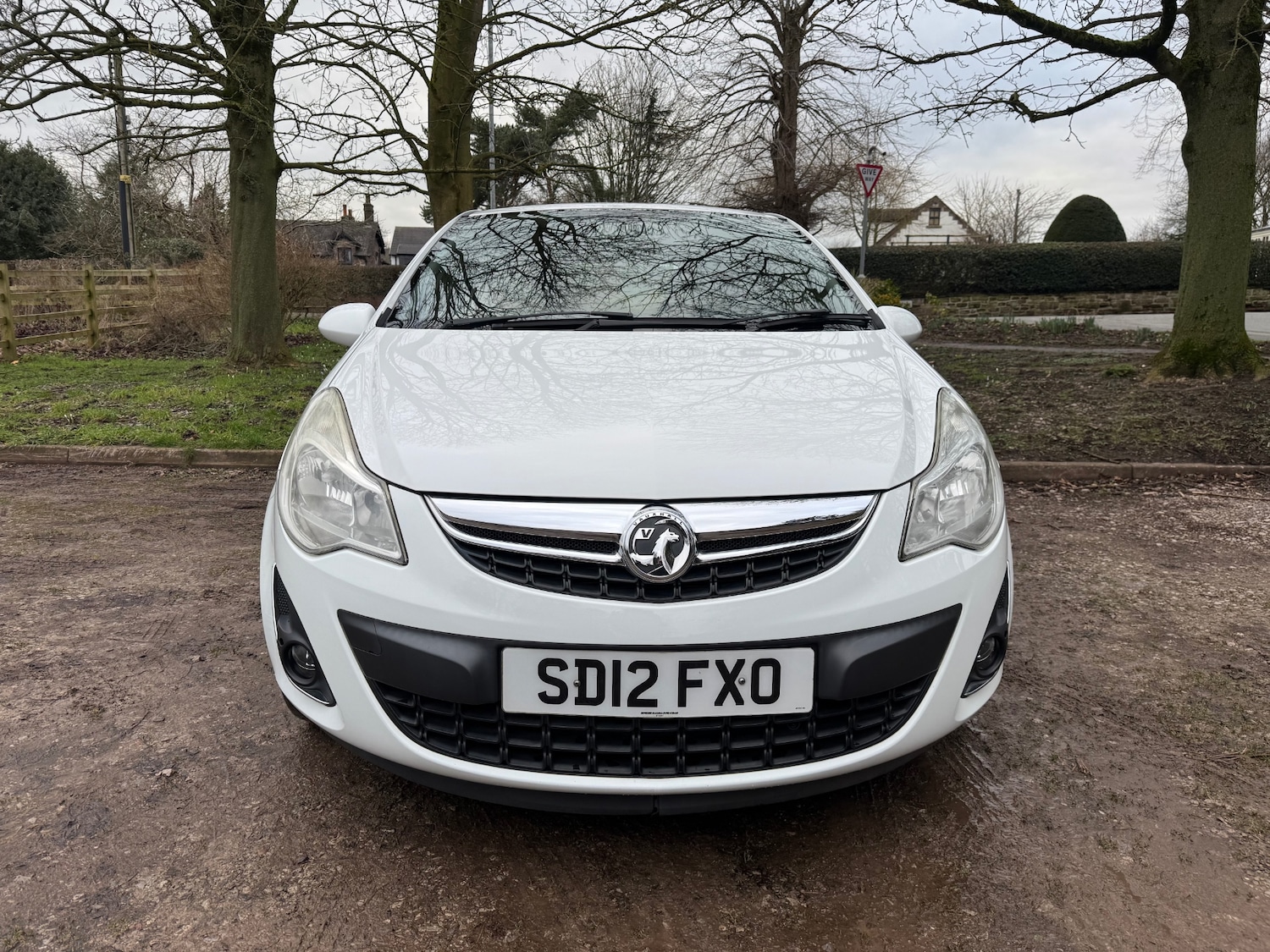 Used Vauxhall Corsa 2012 for sale - 77572498: Photo 2